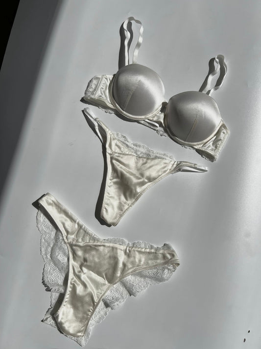 Bra G-String Knicker Set Silk Lace White