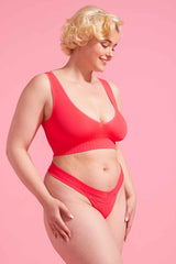 Ivy Seamfree G-string Coral