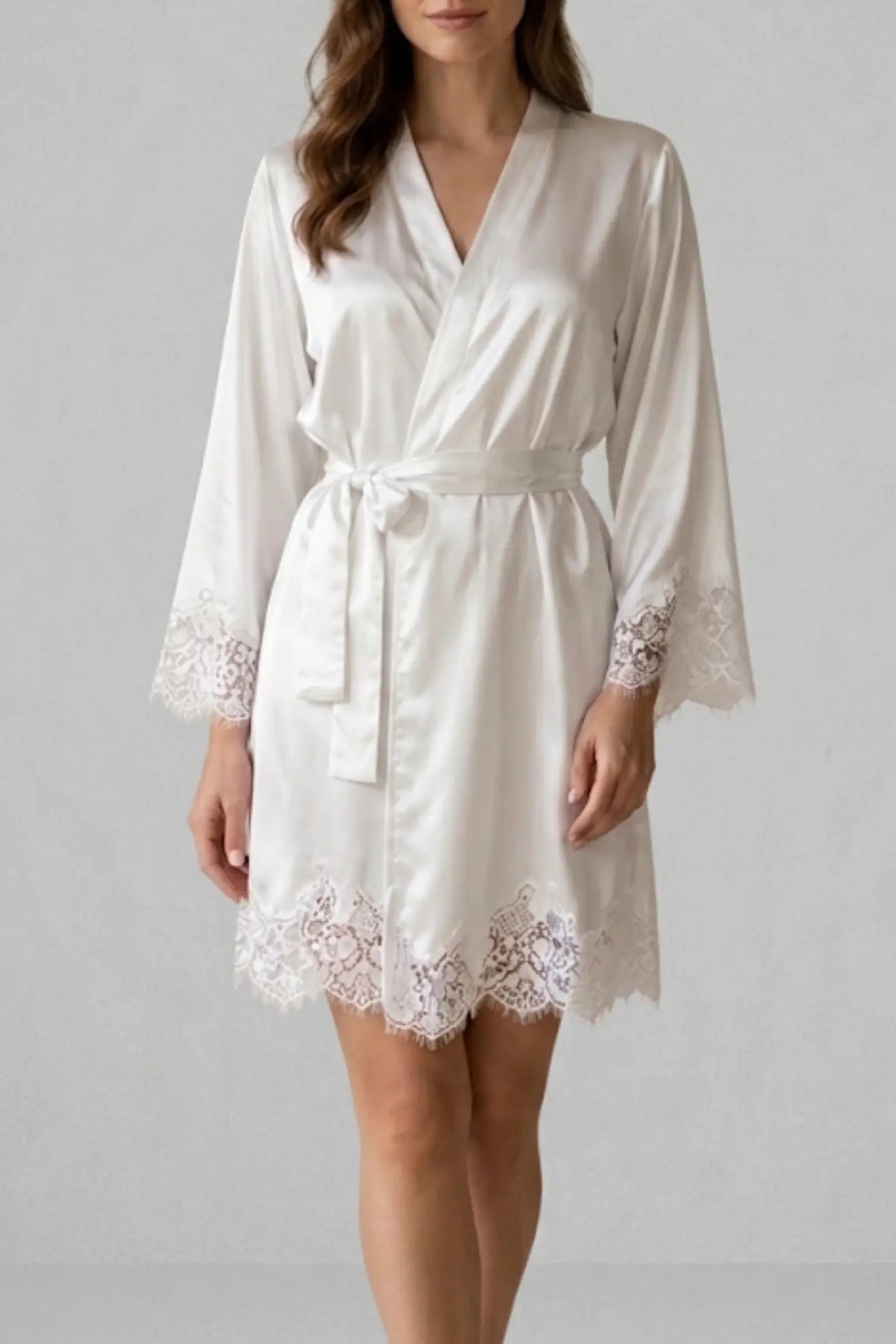 Silk Genevieve Robe White | Archive Sample Main image