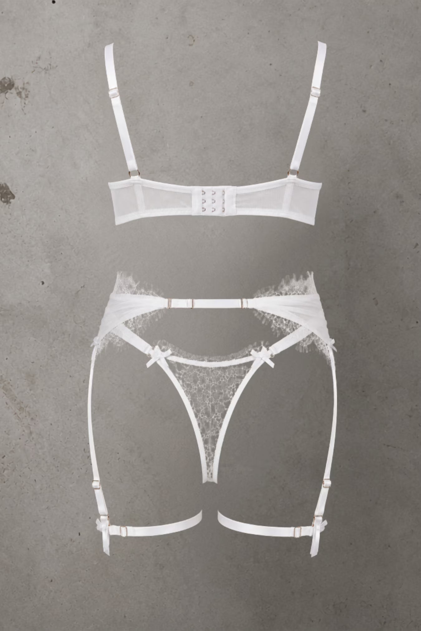 Brooke Lace 3 Piece Set – Size 8D/10C/12B, M/L, M | Archive Sample